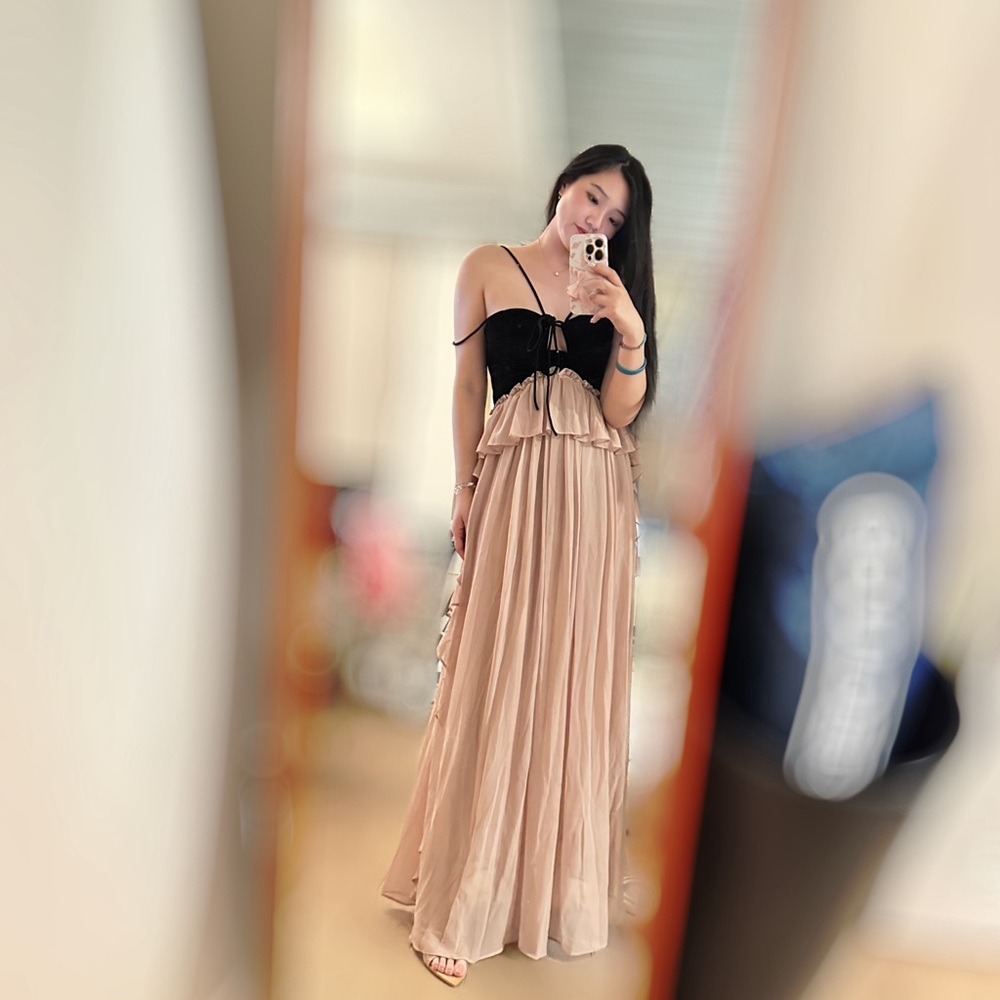Spaghetti Strap Two Tone Cutout Maxi A-Line dress